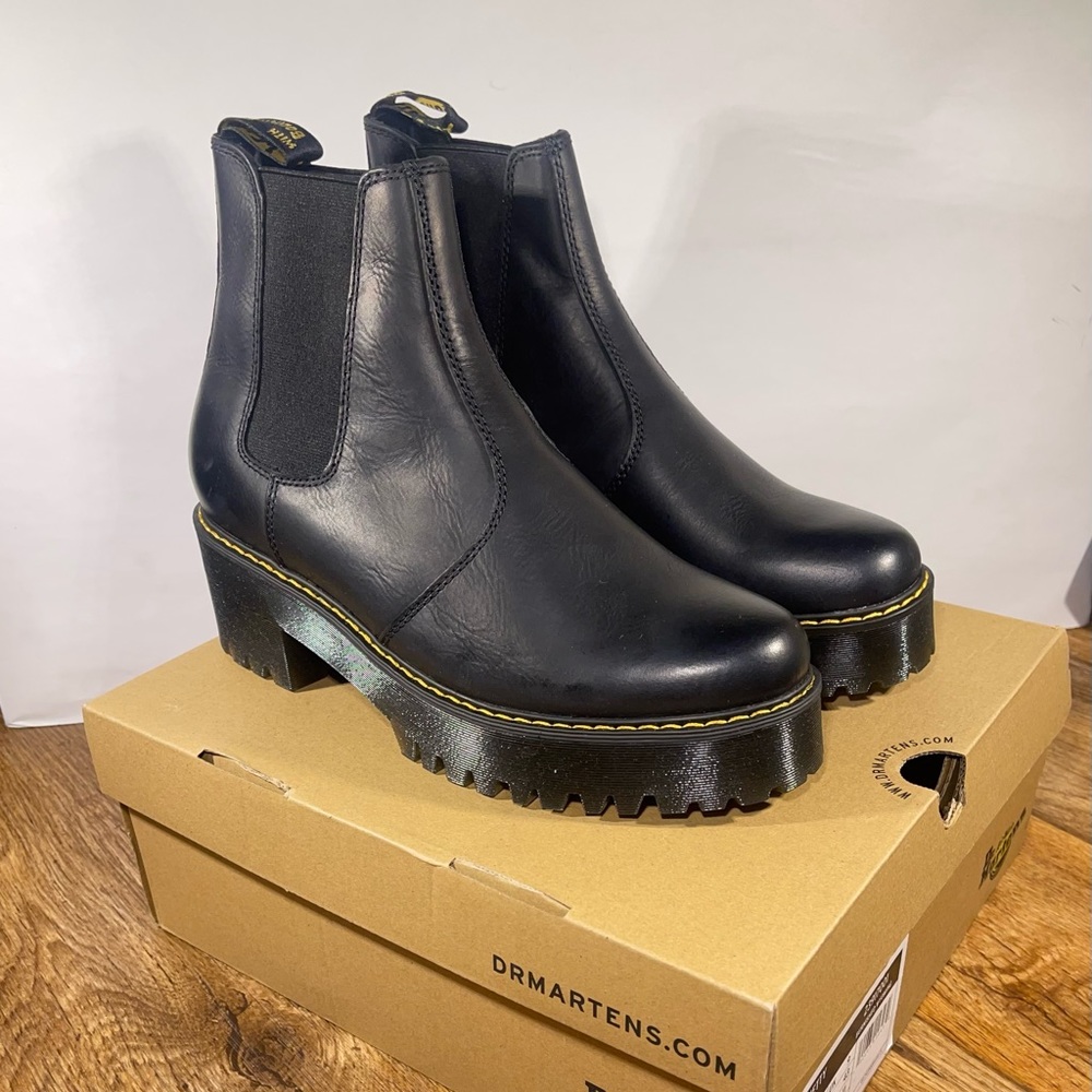 Dr. Martens Womens 11 Rometty Black Burnished Wyoming Chelsea Boots New With Box
